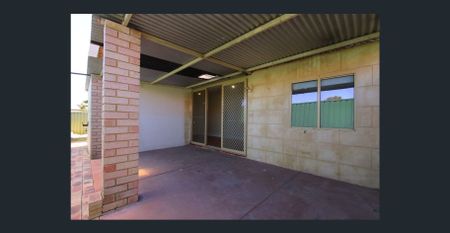 118 Lacey St, Beckenham, WA 6107 - Photo 4