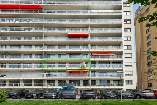 Mooi appartement met 2 slaapkamers en terras te Berchem! - Foto 1