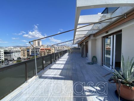Διαμέρισμα για ενοικίαση Μουσείο (Εξάρχεια - Νεάπολη) - Photo 2
