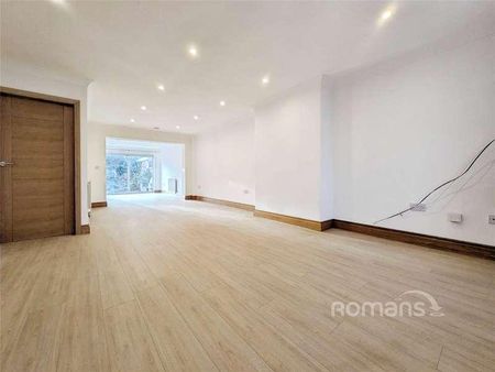 Crockhamwell Road, Woodley, Reading, Berkshire, RG5 - Photo 4