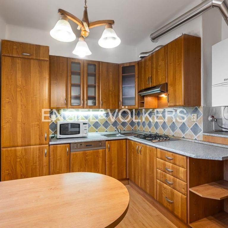 Pronájem bytu 4+1 100 m2 - Fotografie 1