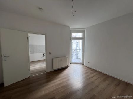 Urbanes Wohnvergnügen: Geschmackvoll renovierte 3-Zimmer-Wohnung mit Balkon! - Foto 3