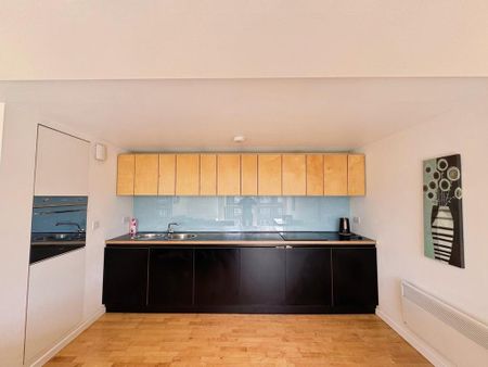 2 bedroom flat to rent - Photo 4