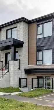 5 1/2 à louer à Saint-Jérôme. *500$ rabais premier mois* - Photo 1