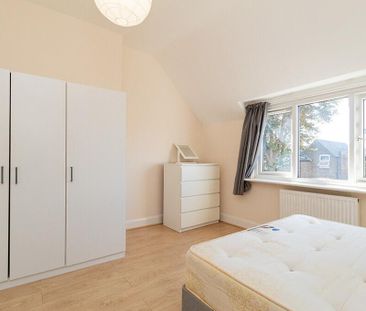 2 bedroom flat to rent - Photo 6