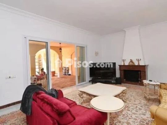 Chalet en alquiler en Calle Calle Maria de Molina, 37 -17 - Foto 1