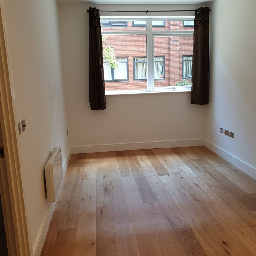 1 Bed Flat, The Landmark, LU1 - Photo 1