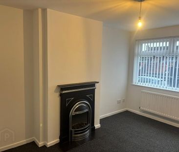 156 East Street, Newtownards, BT23 7DD - Photo 2