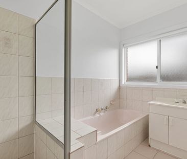 Ideal First Home in a Quiet, Family-Friendly Court - Photo 4