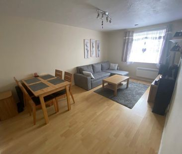 1 Bed Flat, Tippett Rise, RG2 - Photo 4