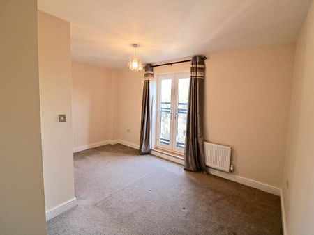 End Terrace House to rent in Neath Farm Court, Cambridge, CB1 3EX - Photo 3