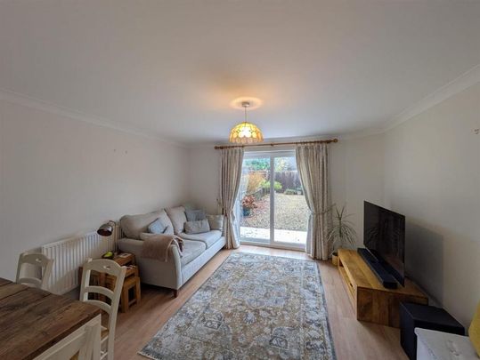 2 bedroom terraced house to rent - Photo 1