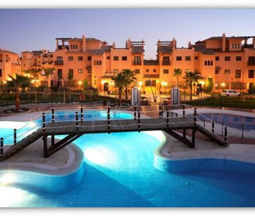 Apartment in Estepona, Costa del Sol - Photo 2