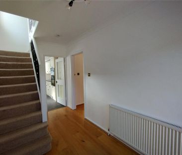 3 bedroom semi-detached house to rent - Photo 6