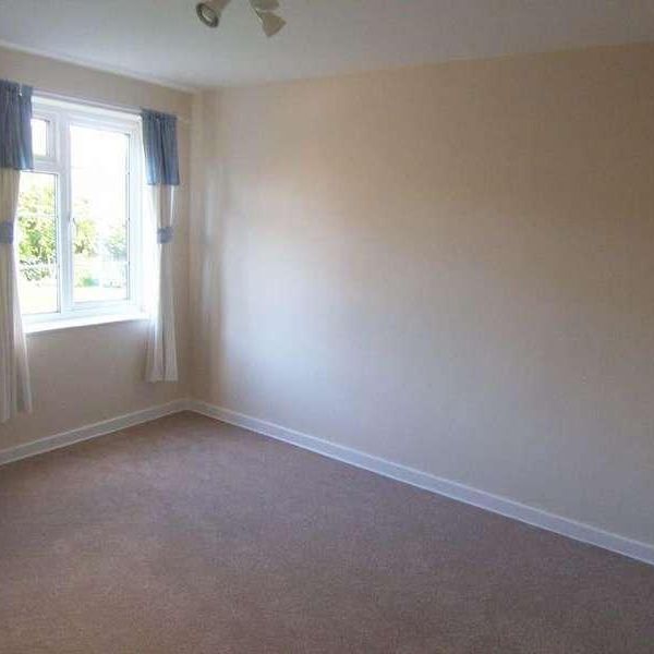 Oxford Court, Ashley Road, Epsom, Surrey, KT18 - Photo 1