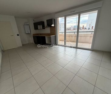 NIMES - CAPOUCHINÉ, - Photo 3