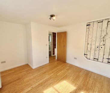 2 bedroom cottage to rent - Photo 1