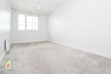 2 bed flat to rent in North Court, Upper Charles Street, Camberley, Surrey, GU15 3GX - Photo 5