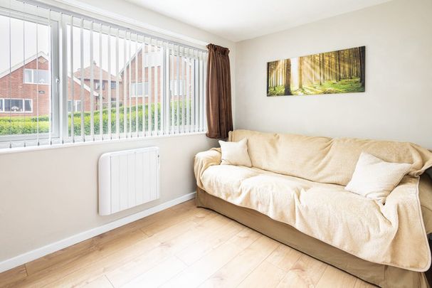 Albion Place - Photo 1