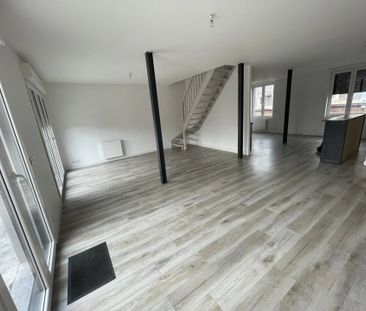 Location Maison 5 pièces 111 m2 à Saint-Quentin - Photo 3