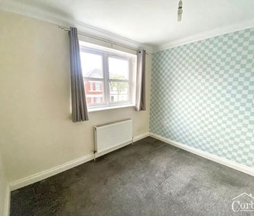 4 bedroom detached house to rent - Photo 5