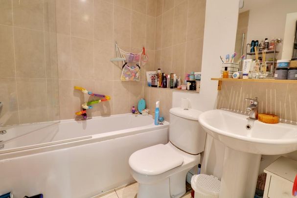 2 bedroom semi-detached house to rent - Photo 1