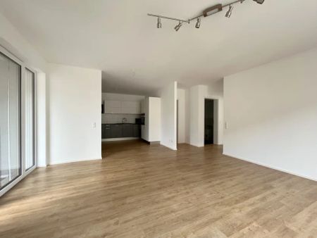 Neuwertige 4-Zimmer-Wohnung mit Garage nahe der Innenstadt - Foto 5