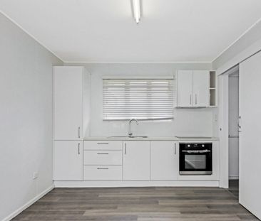 TIDY COMPLEX - GREAT LOCATION - Photo 3