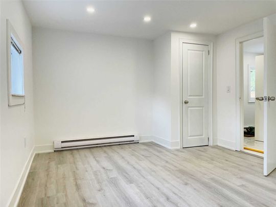 For Lease - 18 River Drive, East Gwillimbury, Ontario - Photo 1