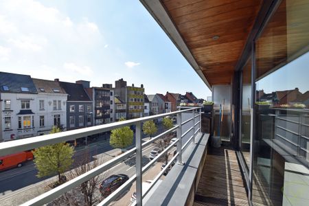 Zonnig en instapklaar appartement gelegen op enkele passen van de Markt! - Foto 5