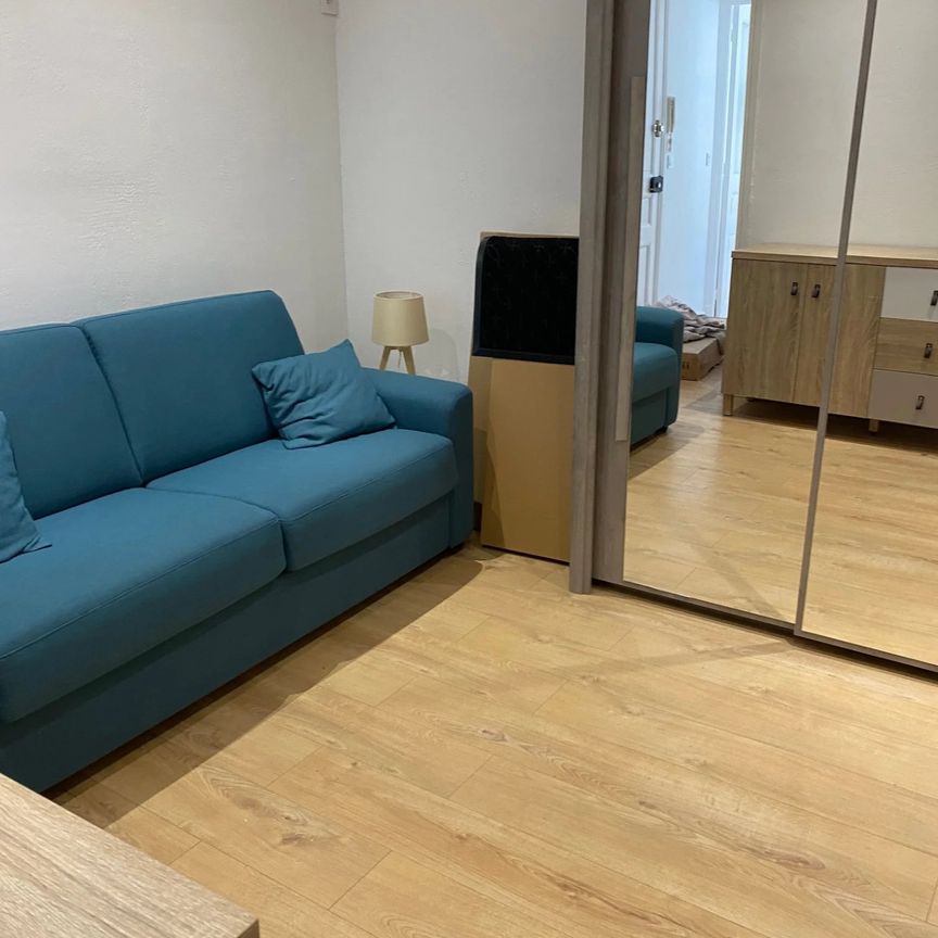 Location Appartement 1 pièce 23m² NICE 06300 - Photo 1