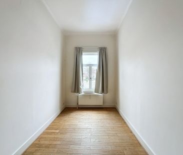 Flat - for rent - Photo 1