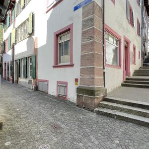 Haus "Zum Laubegg"; In Basel’s schönste Altstadtgasse - Photo 3