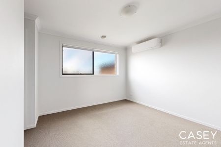 36 Rothschild Avenue, Clyde - Photo 5