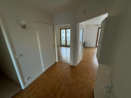 Apartment - Photo 2