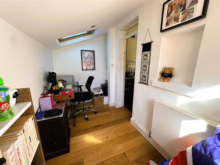 2 bedroom ground floor flat to rent - Photo 4