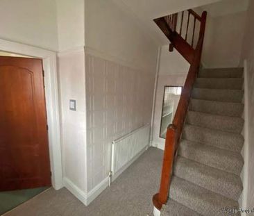 3 bedroom property to rent in Oldham - Photo 3