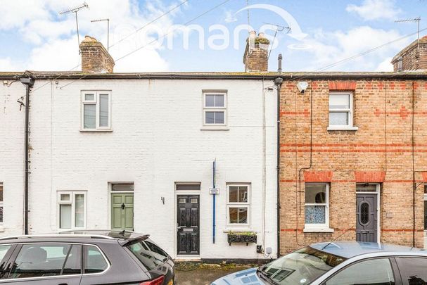 2 bedroom terraced house to rent - Photo 1