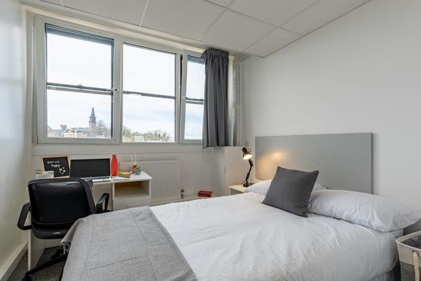 1 bedroom private hall to rent - Photo 1