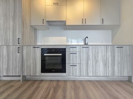 For Lease - 1 Quarrington Lane Unit# 819, Toronto, Ontario - Photo 4