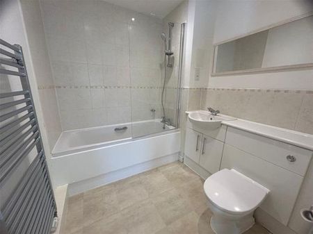 2 bedroom flat to rent - Photo 5