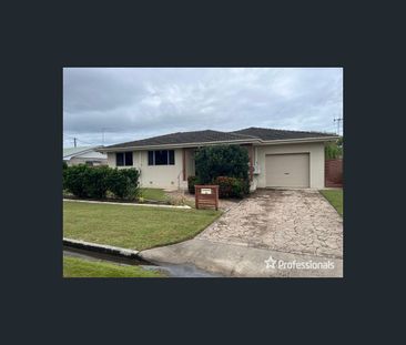 4 Barlow Street, Bundaberg North, Qld 4670 - Photo 6