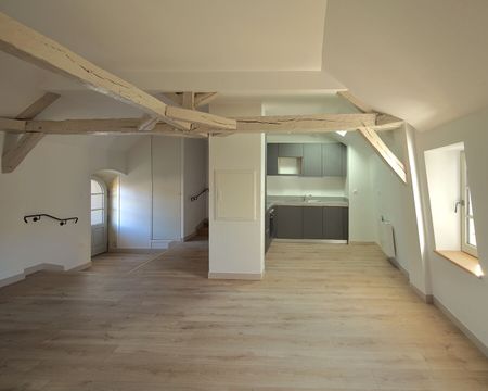 Location Appartement 3 pièces 75m² - Photo 3