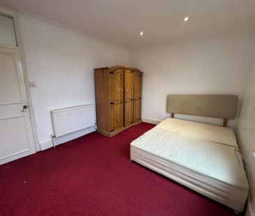 5 bedroom terraced house to rent - Photo 6