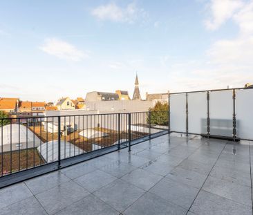 Ruim duplex appartement met zonnig terras in hartje schoten te huur! - Photo 4