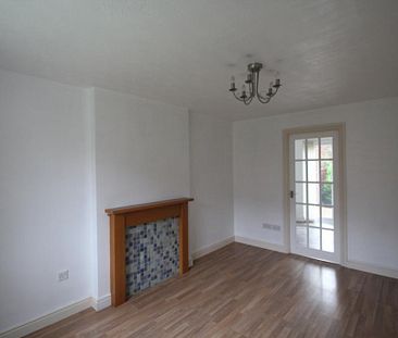 2 bedroom semi-detached house to rent - Photo 6