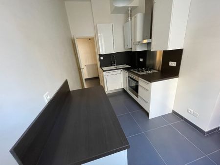 T2 bis - 16 rue de l'ancien collège - Photo 2