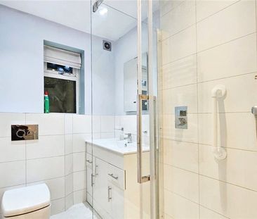 Park Road, Stanwell, Staines-upon-Thames, Surrey, TW19 7NT - Photo 6