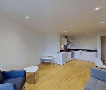 2 bedroom flat to rent - Photo 2