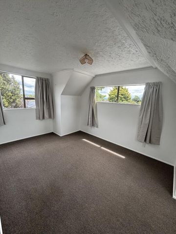 Great Family Home in Convenient Location - Photo 4